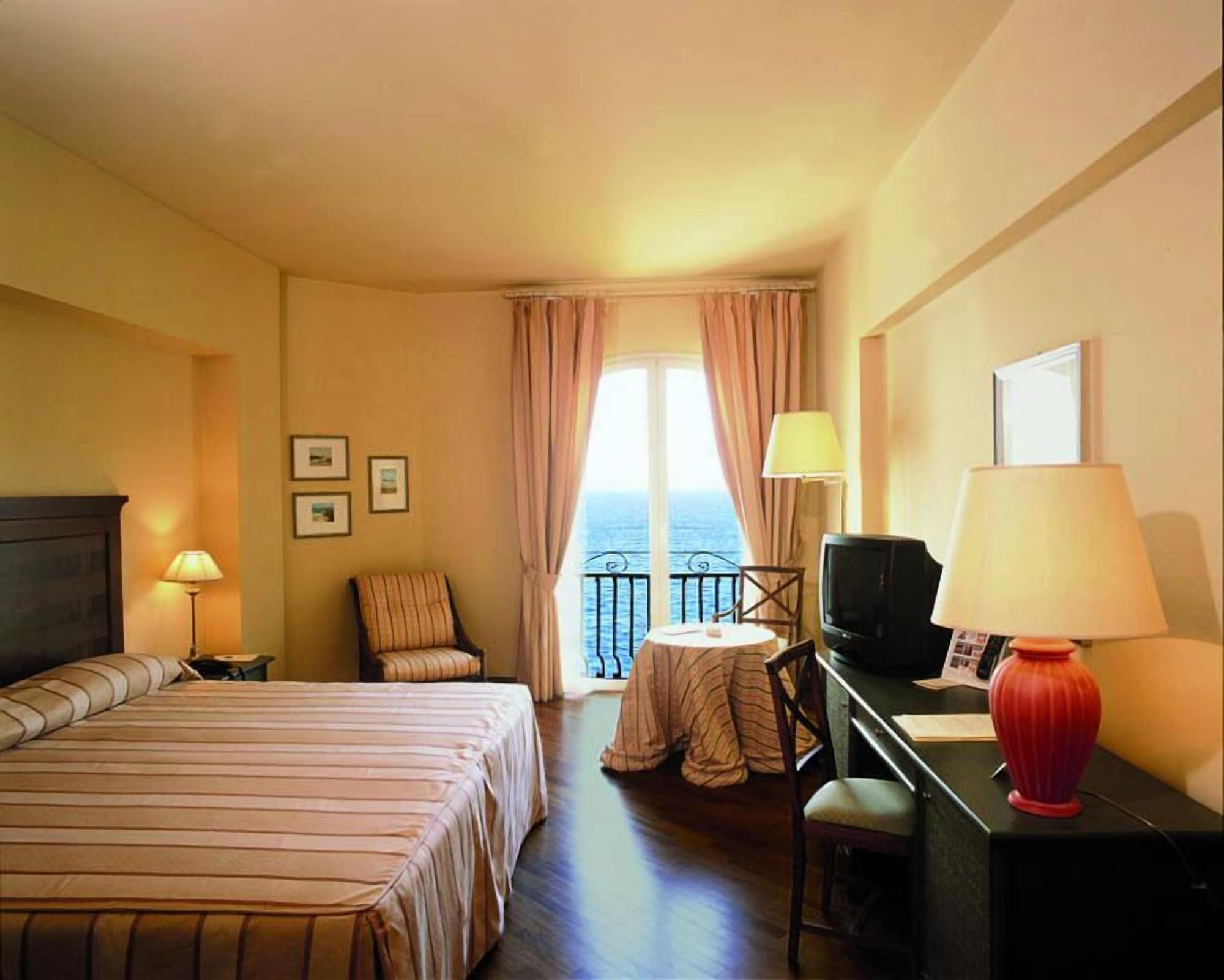 Grand Hotel Baia Verde Cannizzaro Esterno foto