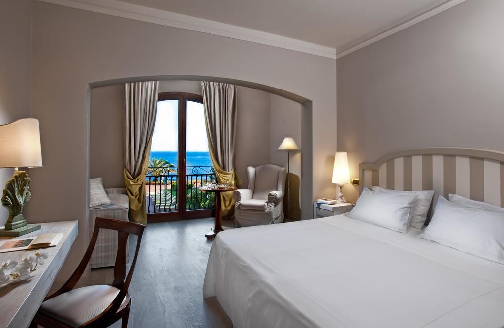Grand Hotel Baia Verde Cannizzaro Esterno foto