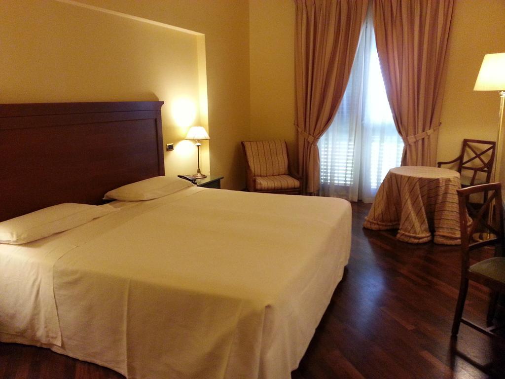 Grand Hotel Baia Verde Cannizzaro Esterno foto