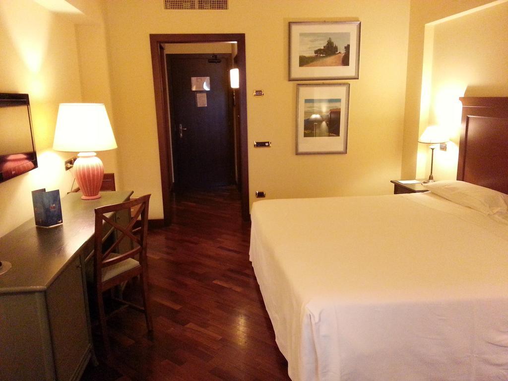 Grand Hotel Baia Verde Cannizzaro Esterno foto